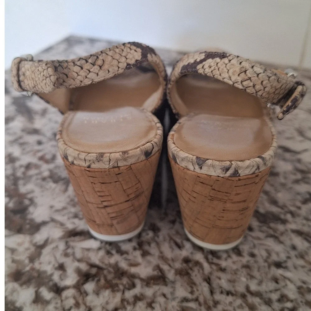 Stuart Weitzman Women's snake print Leather Slingback Wedge Sandals Buckle 6.5 M - Picture 4 of 12